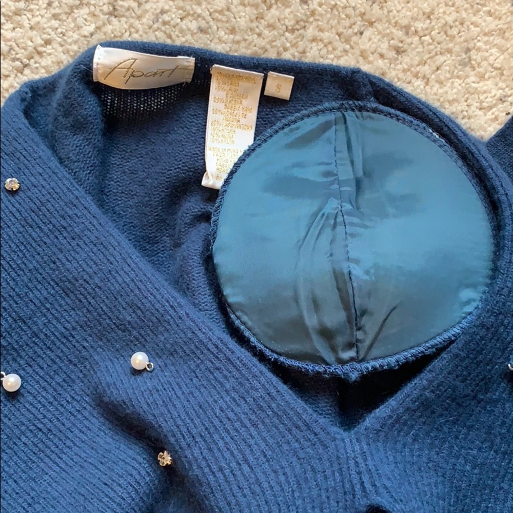 Apart sparkling sweater✨ - Picture 4 of 5